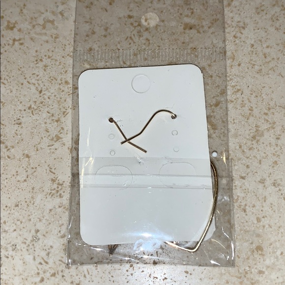 🔥🆕 Gold Fashion Earrings - Picture 2 of 2